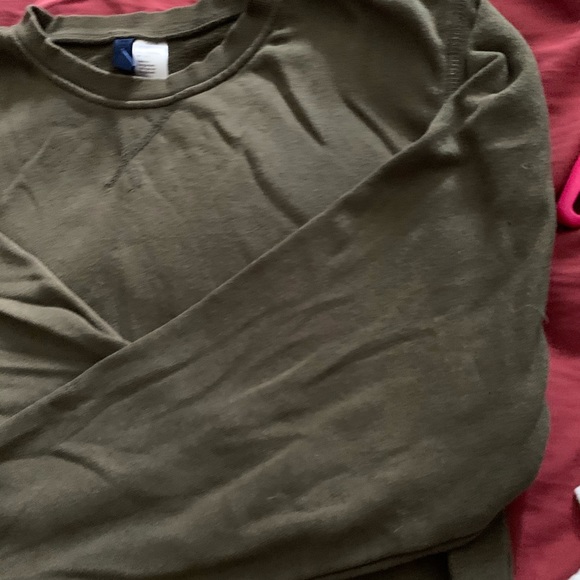 H&M Olive sz Medium Long Sleeve Crewneck Shirt - Picture 2 of 4